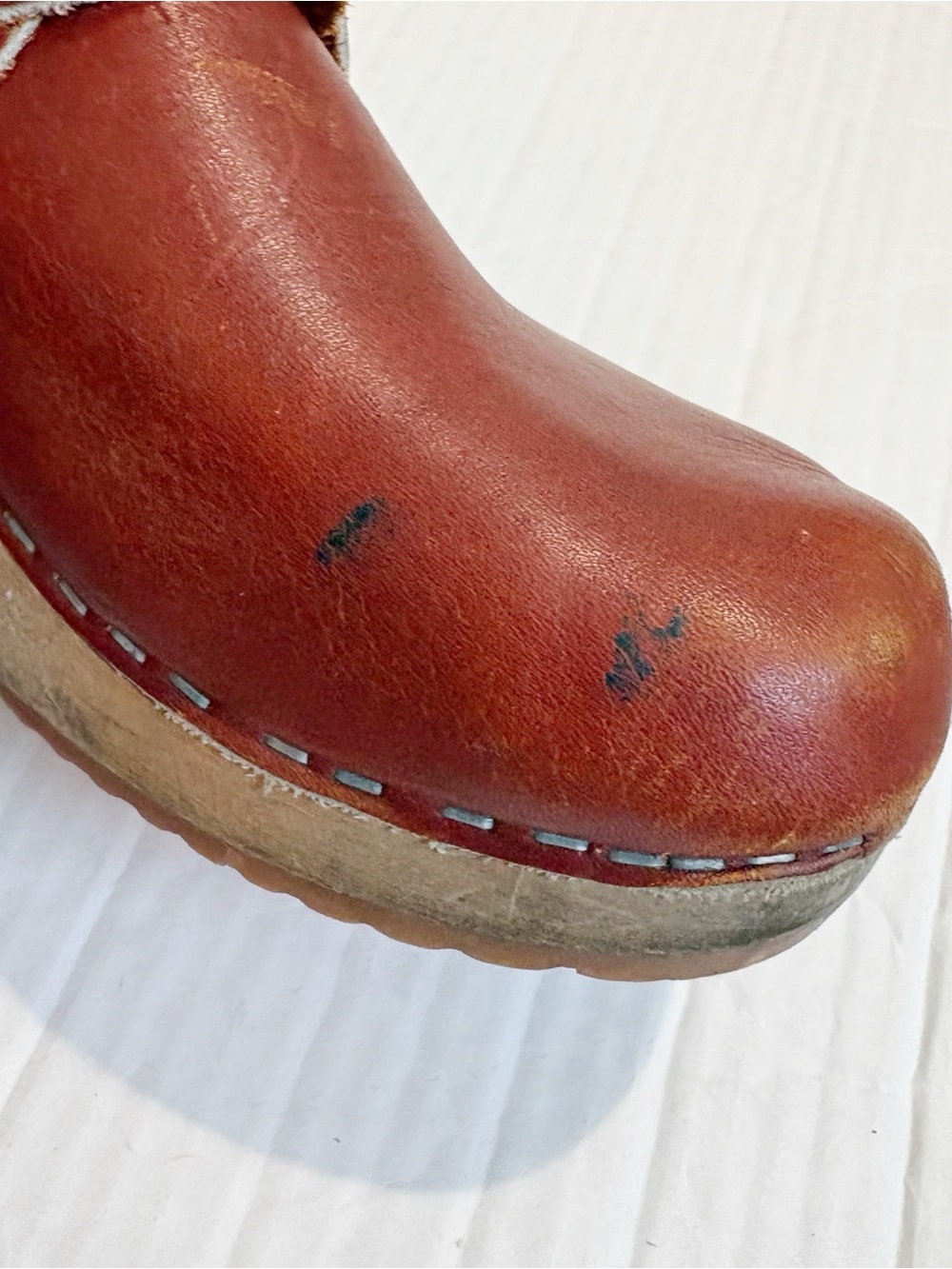 Vintage 1970s Holie Troll Red Leather Clogs Braided Size 6 Made in Sweden Wooden - Picture 9 of 16